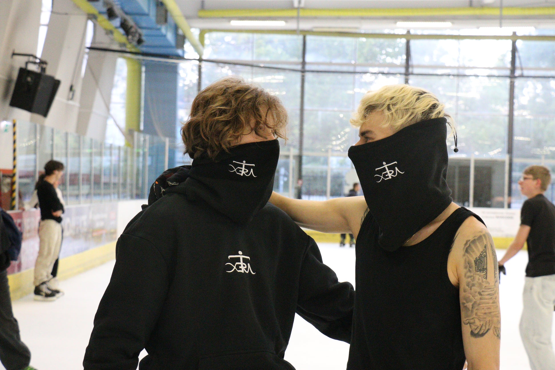 mike und TremiX Masken trend